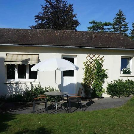 Maison Independante Avec Jardin Apartamento Senlis  Exterior foto